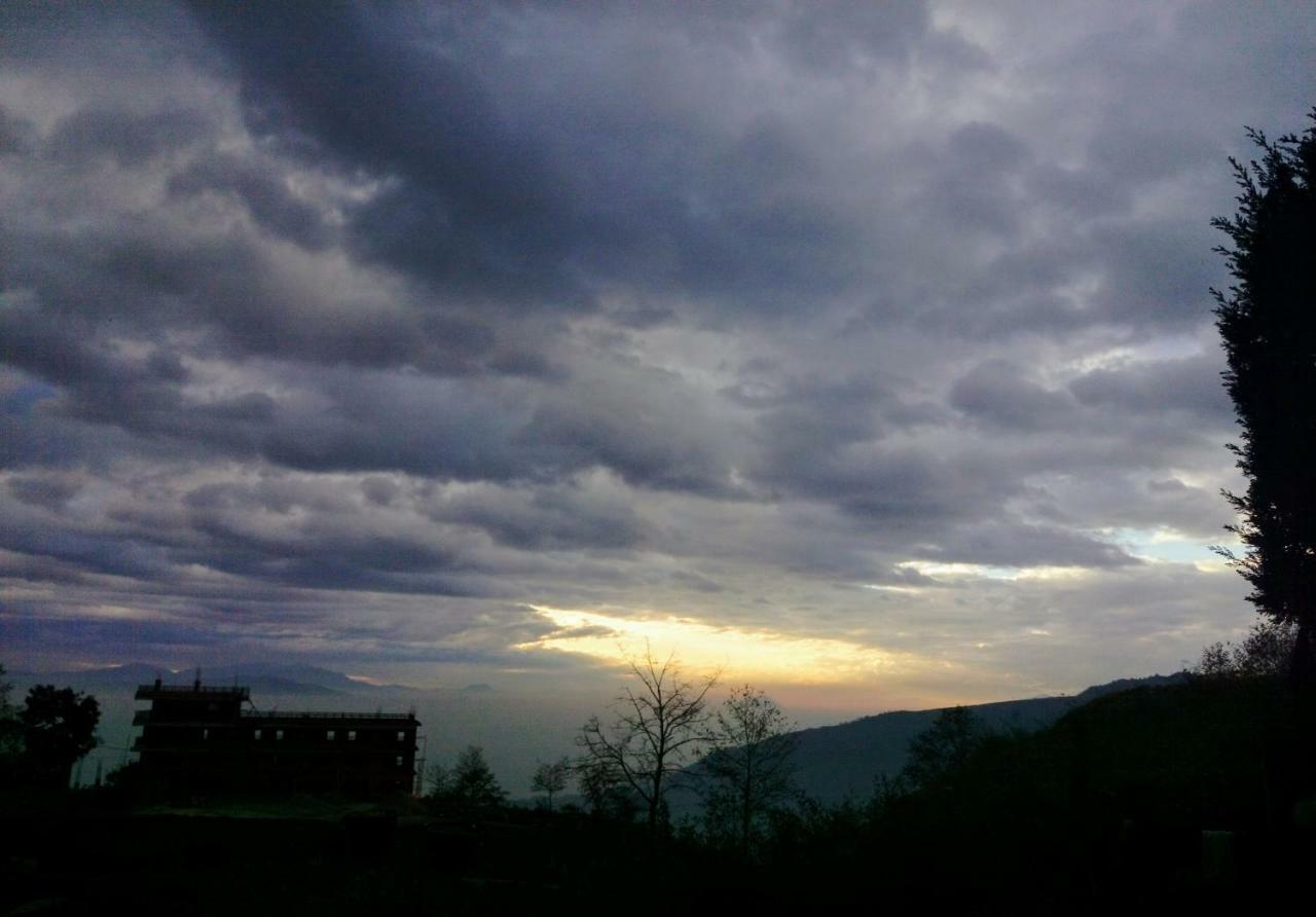 Nagarkot Sunshine Hotel Baluwapati Deupur Exterior foto